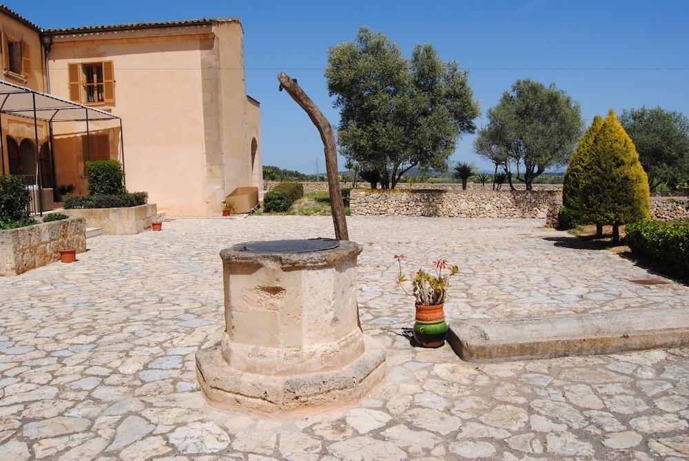 Rural Es Riquers Country house Porreres