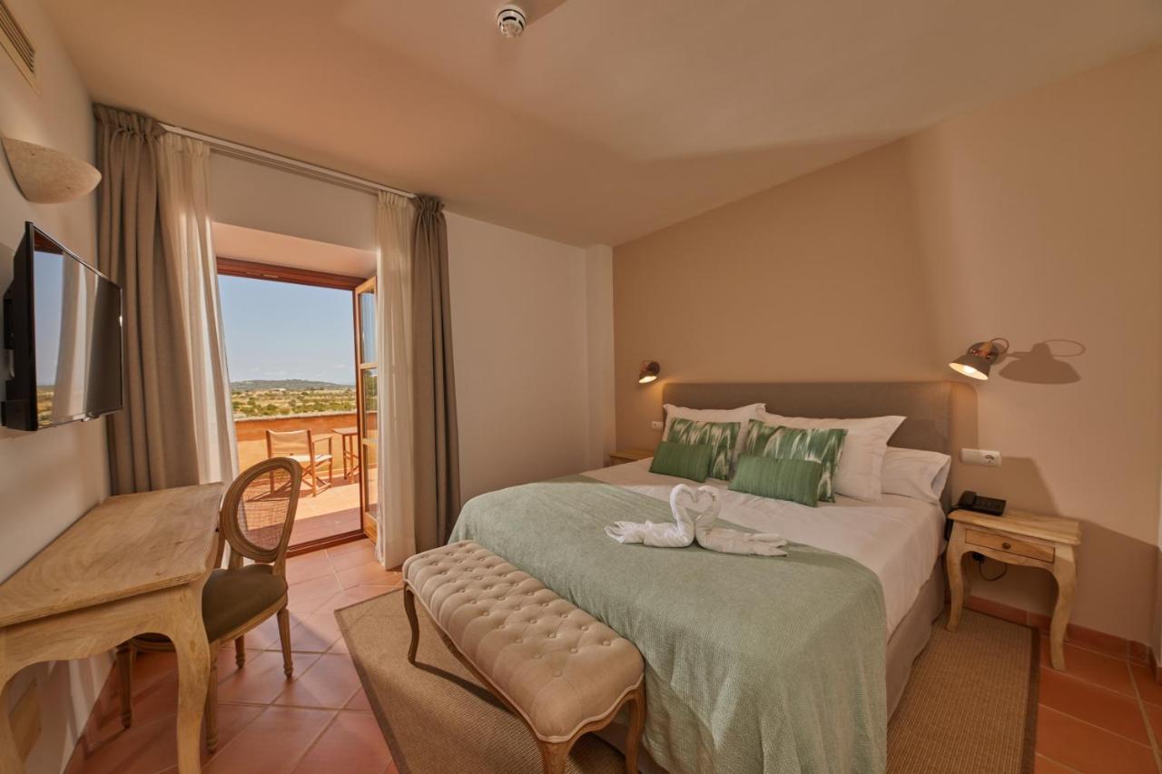 Country house Rural Es Riquers