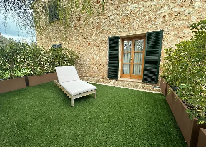 Hotel Rural Es Riquers